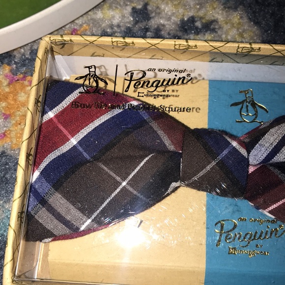 NWT Penguin Bow Tie with Pocket Square - Picture 5 of 8